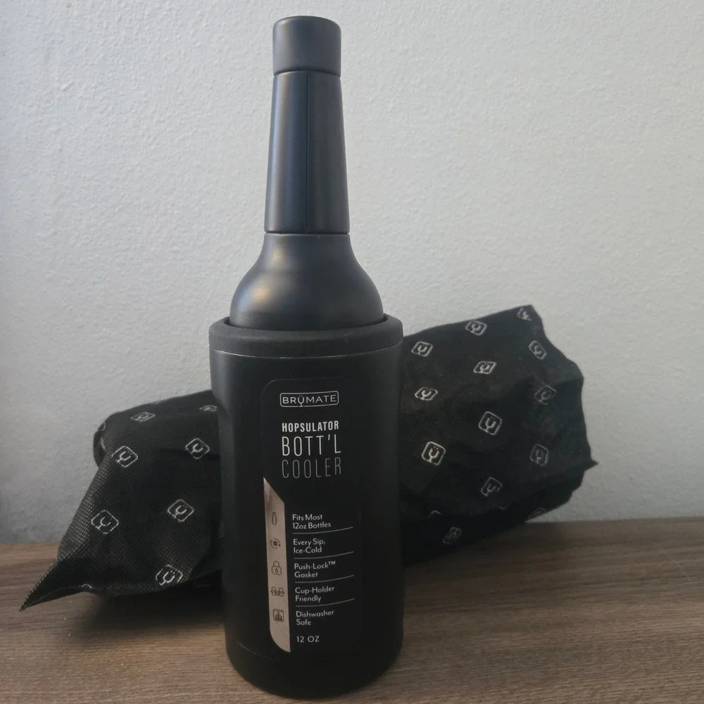 BRUMATE HOPSULATOR Bottle cooler matte black‎ fits most 12OZ bottles